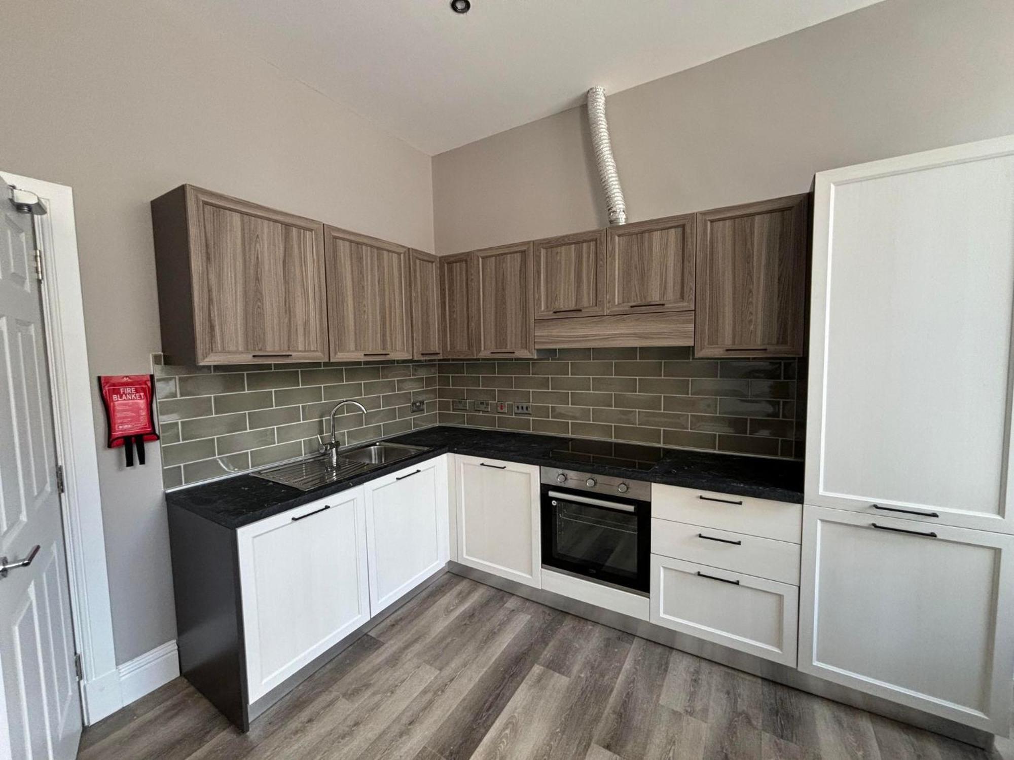 Apartment Centre Flat Ivi