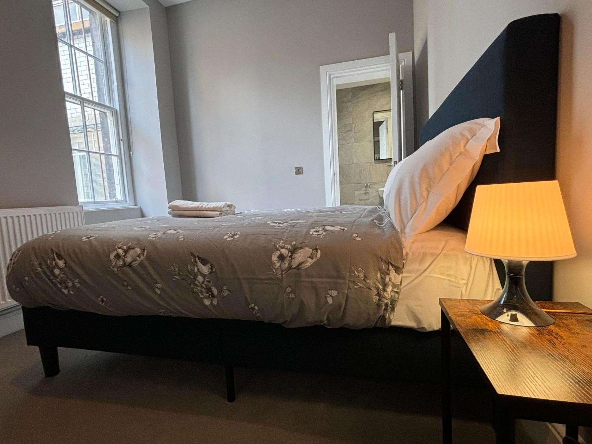 Centre Flat Ivi Edinburgh