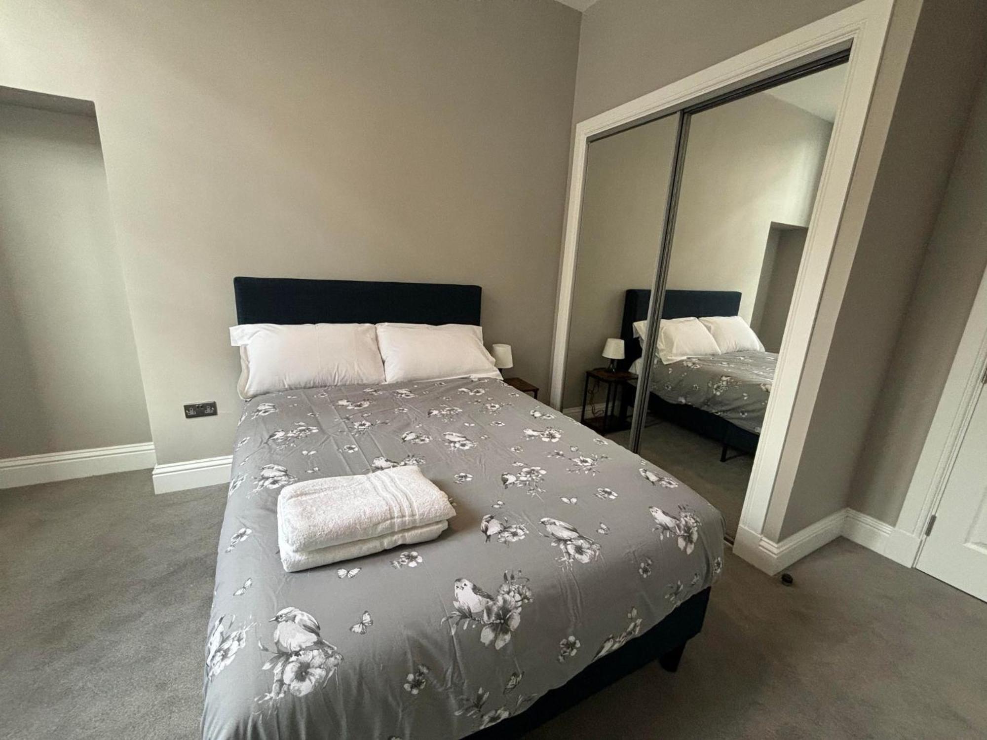 Centre Flat Ivi Apartment